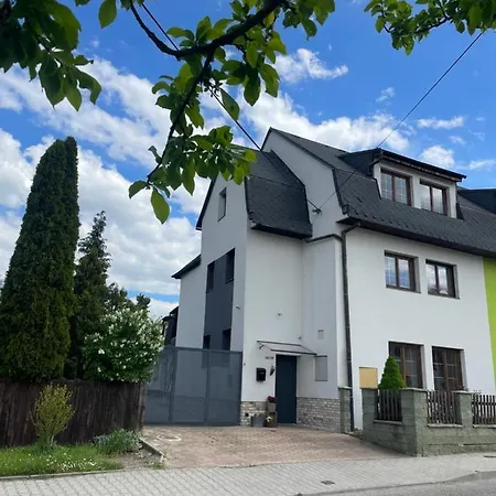 Dubnica Prejta 3 Apartmán Dubnica nad Vahom